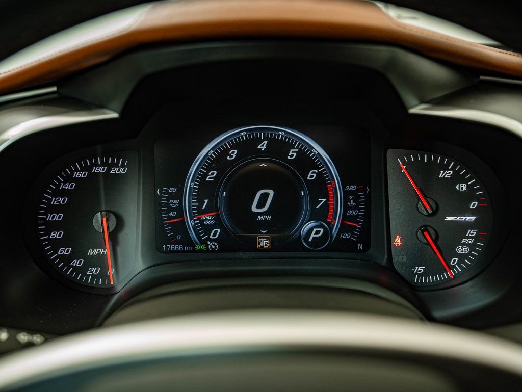 Used 2015 Chevrolet Corvette Z06 image 38