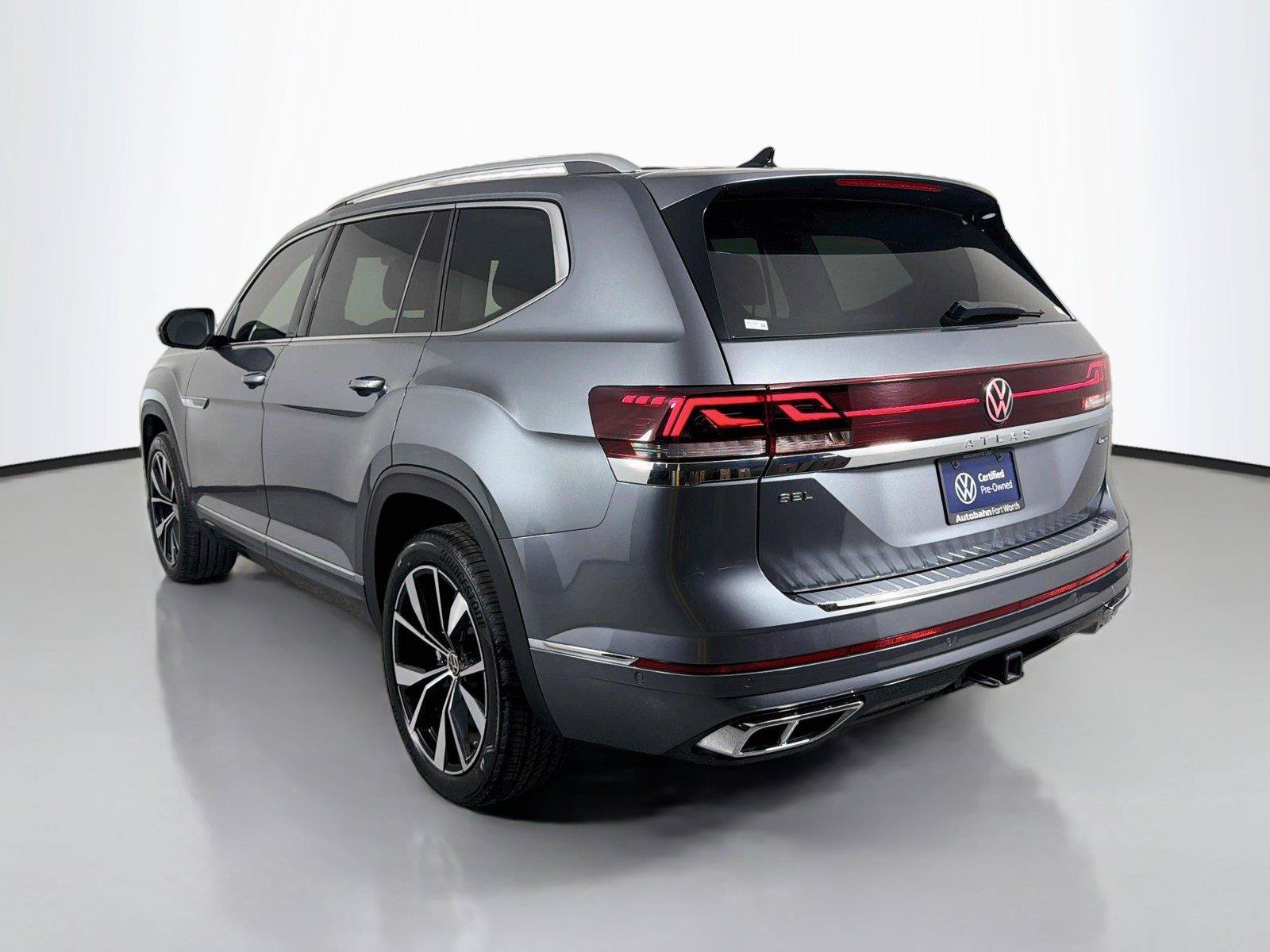 Used 2024 Volkswagen Atlas SEL Premium R-Line AWD/4WD image 7