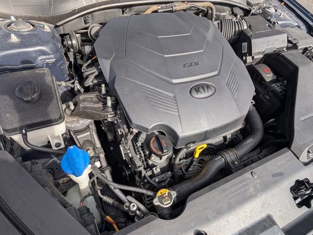 Used 2017 Kia Cadenza Limited w/ Paint Protection Package image 24