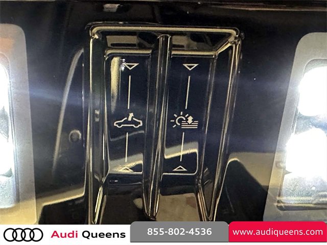 Used 2025 Audi Q4 e-tron Premium w/ Convenience Package image 33