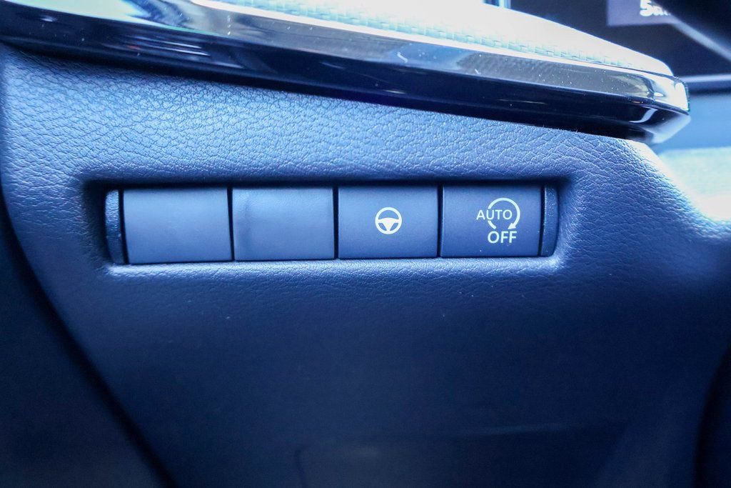 New 2026 Nissan Kicks SR image 15