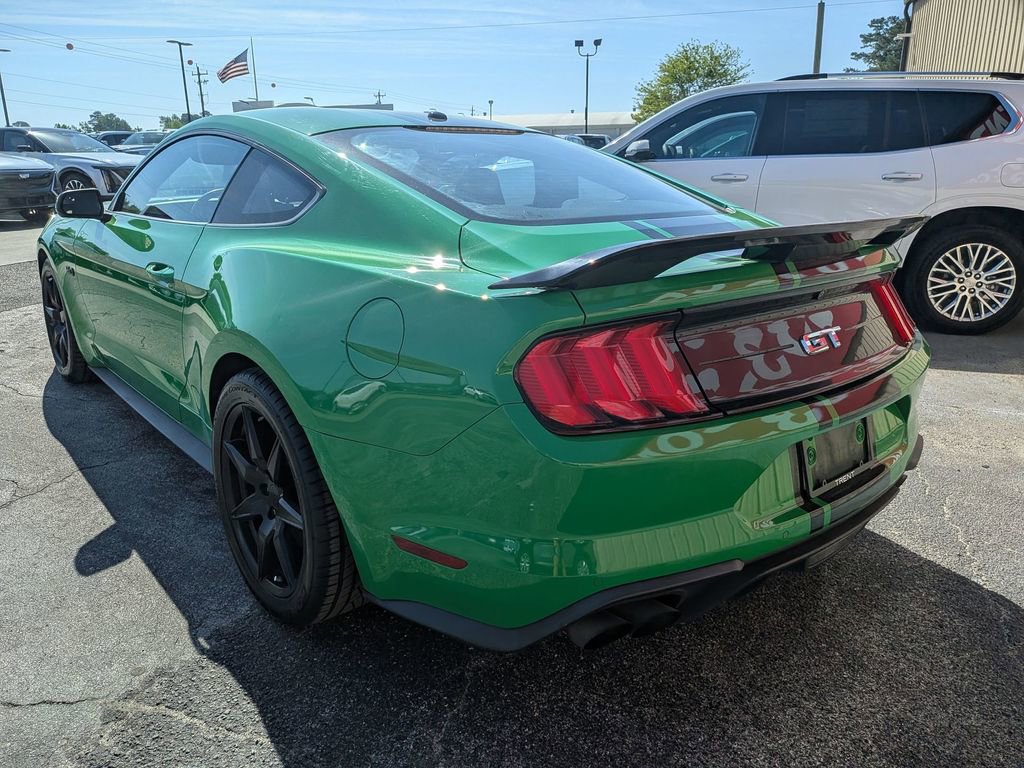 Used 2019 Ford Mustang GT image 3