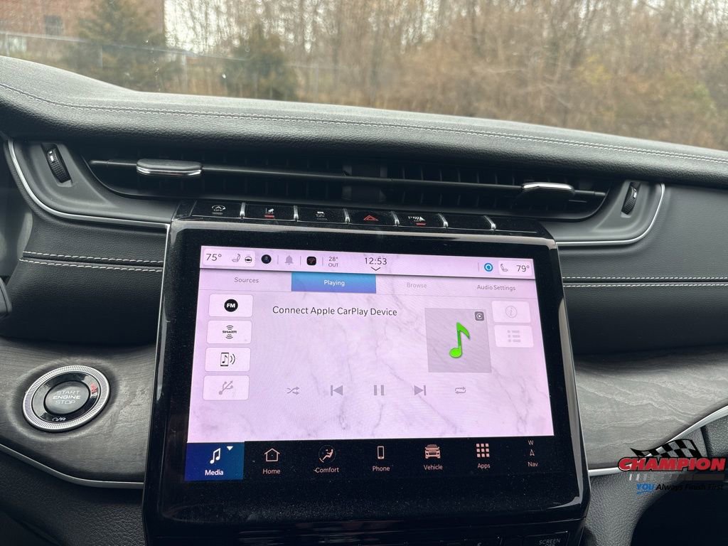 Used 2024 Jeep Grand Cherokee Limited image 21