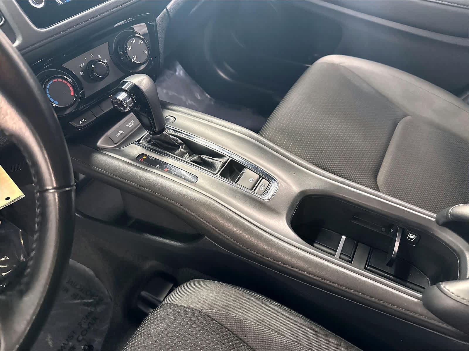 Used 2019 Honda HR-V Sport image 19