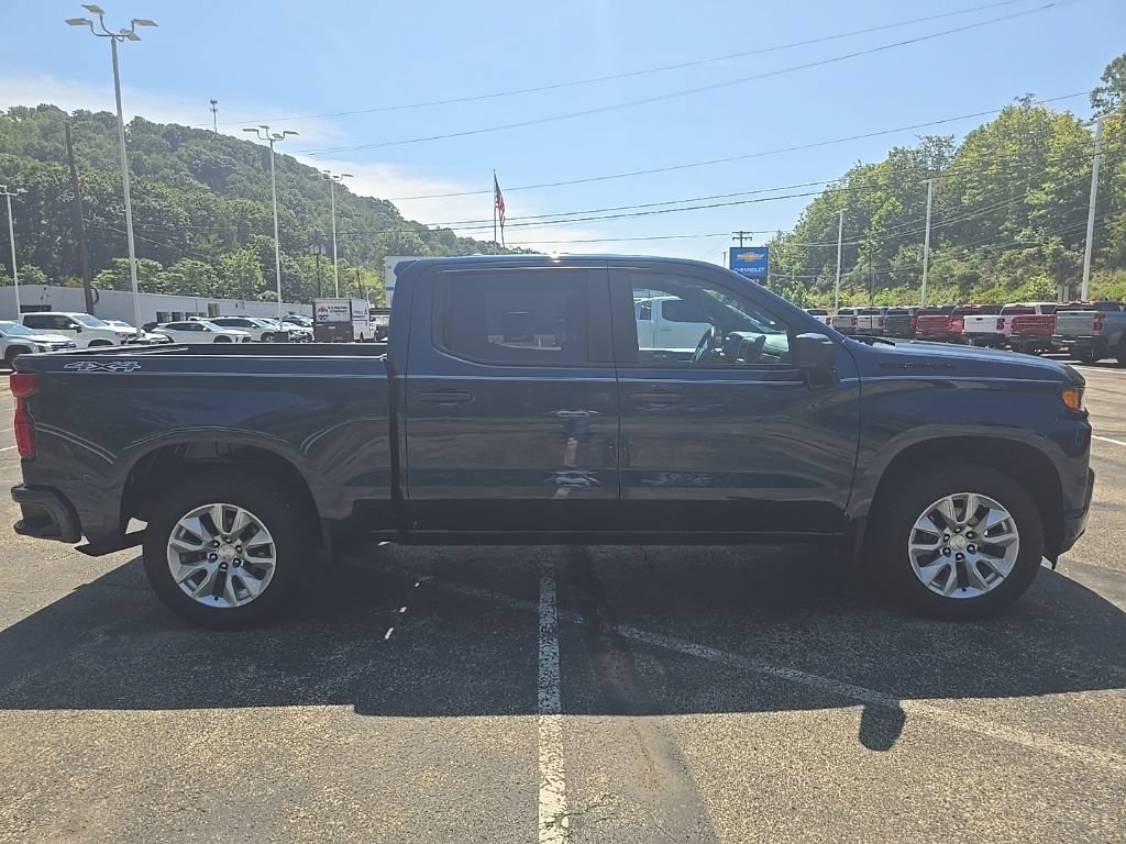 Certified 2022 Chevrolet Silverado 1500 Custom AWD/4WD image 7