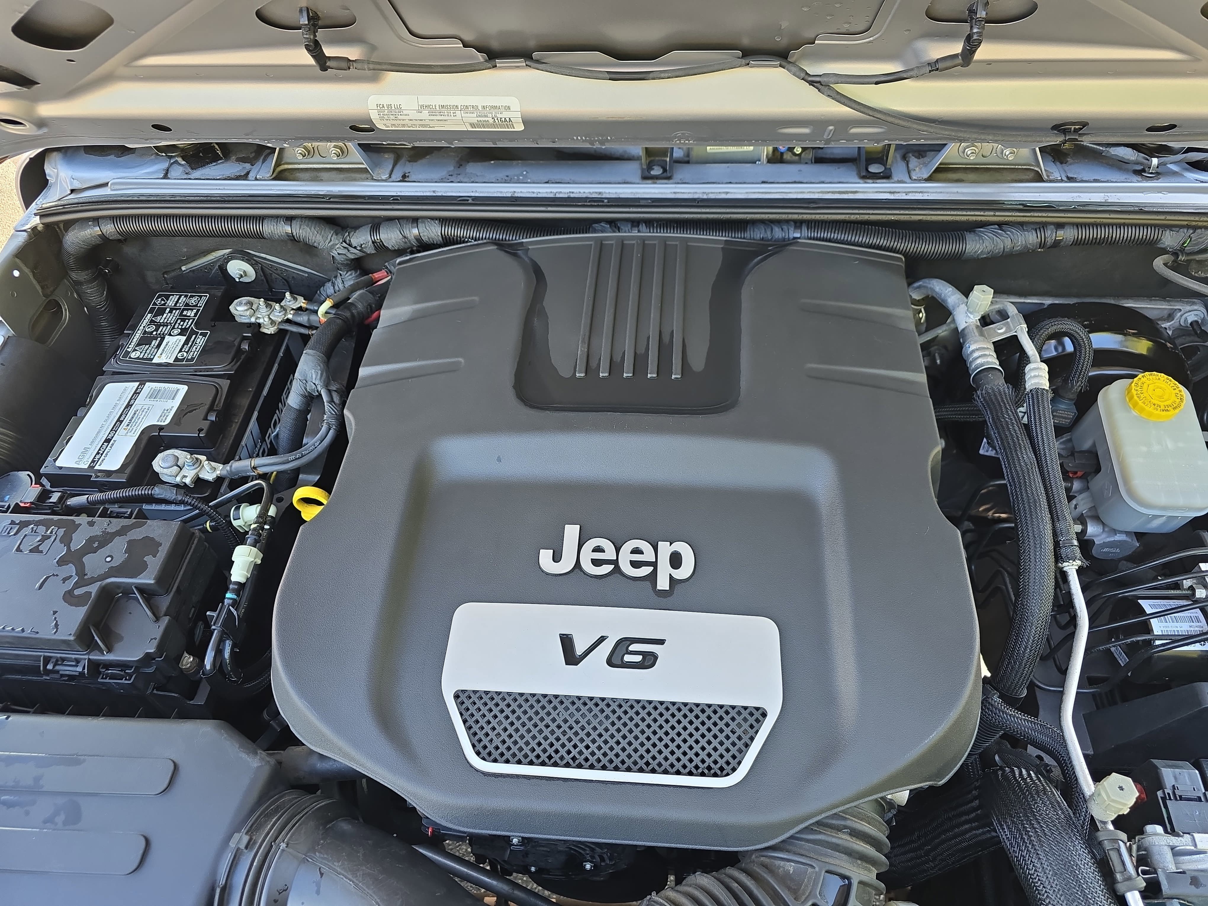 Used 2018 Jeep Wrangler Unlimited Sport S AWD/4WD image 22