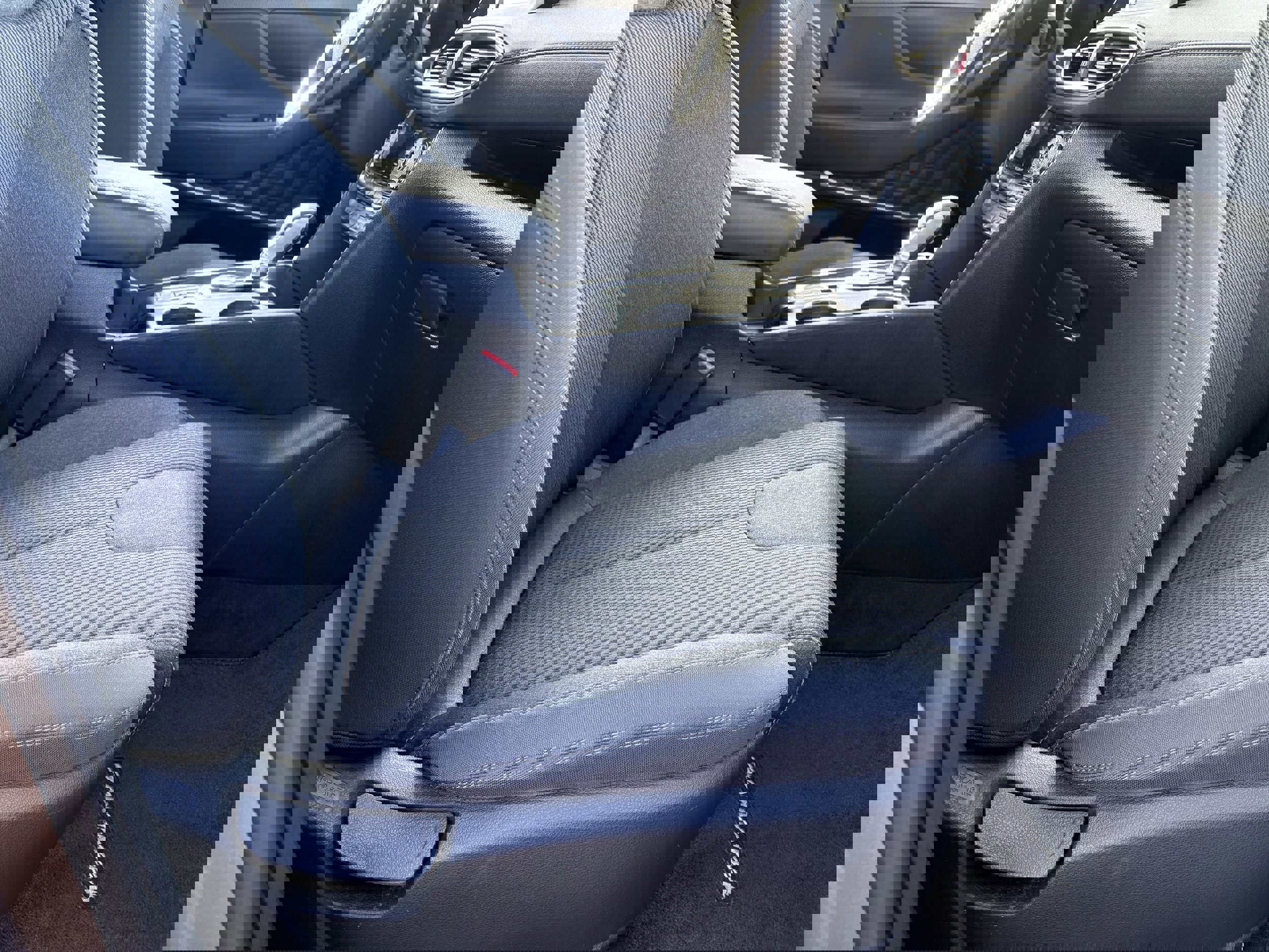 Used 2019 Hyundai Santa Fe SEL image 29