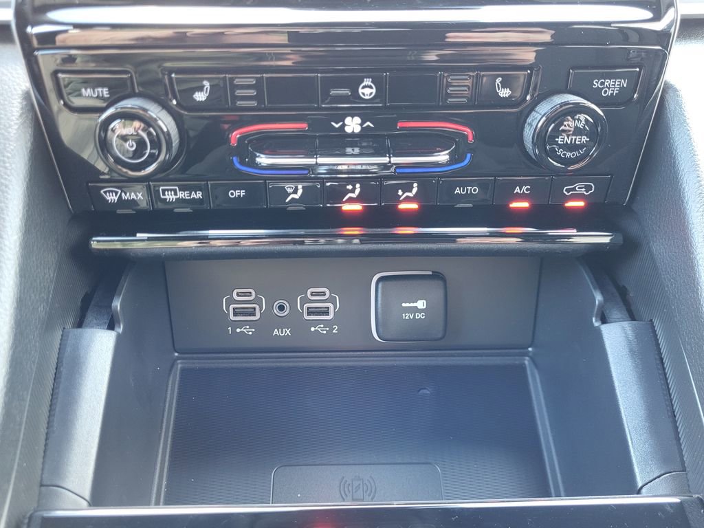 New 2025 Jeep Grand Cherokee Laredo w/ Luxury Tech Group I AWD/4WD image 20