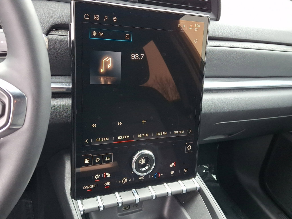 Used 2026 GMC Terrain Elevation image 28