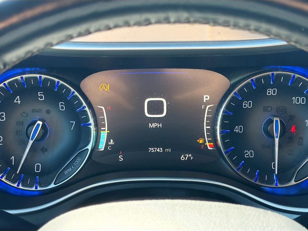 Used 2021 Chrysler Pacifica Touring w/ S Appearance Package image 12