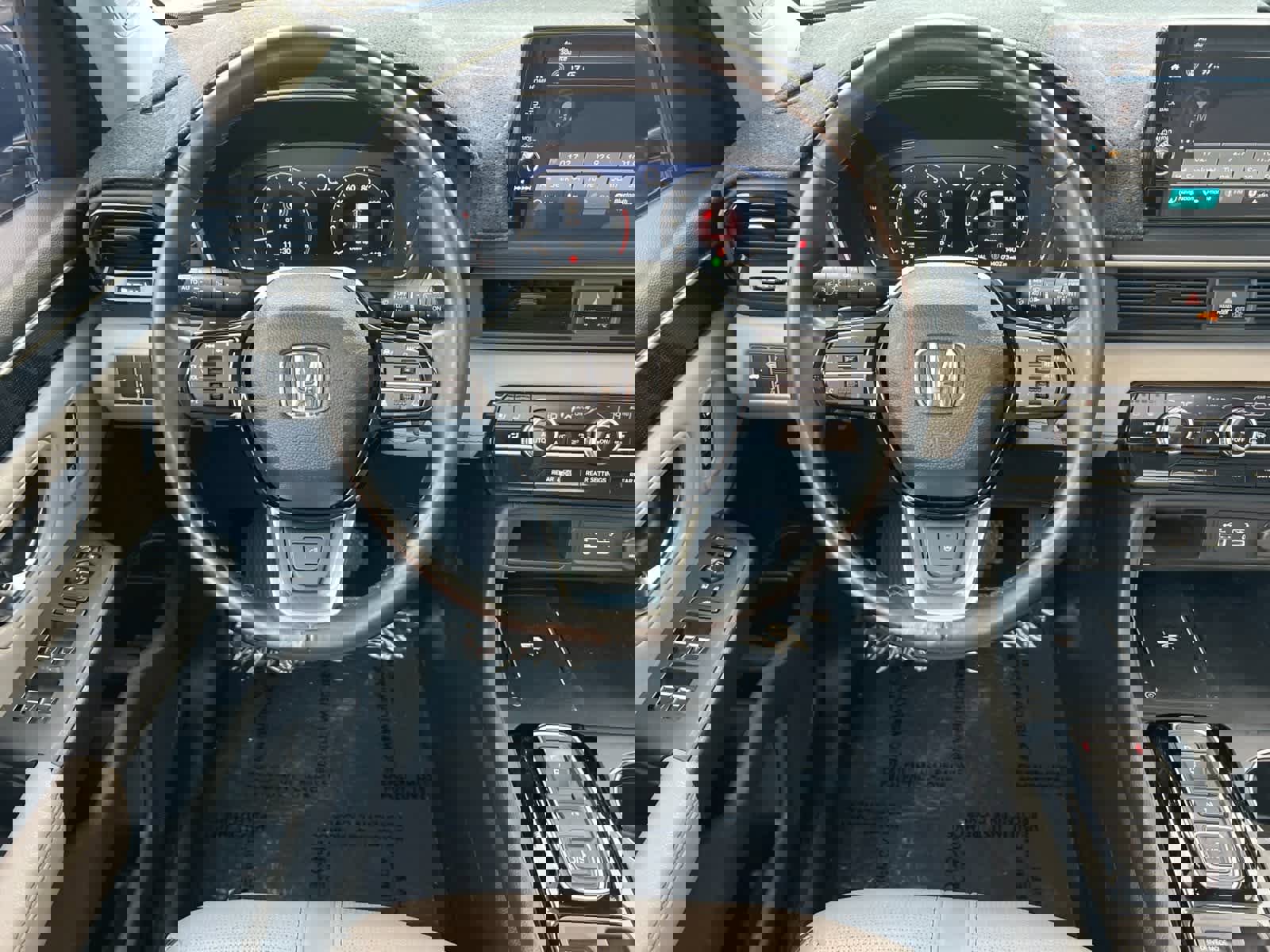 Used 2023 Honda Pilot Elite image 14