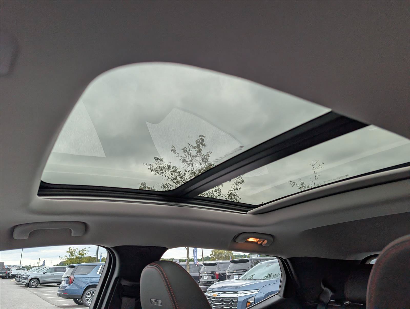 New 2027 Chevrolet Bolt RS w/ Technology Package FWD image 6