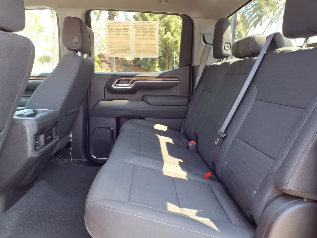 Used 2026 Chevrolet Silverado 1500 LT Trail Boss w/ Protection Package AWD/4WD image 8