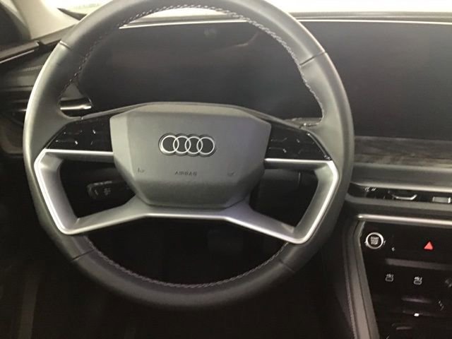 Used 2025 Audi Q5 Premium w/ Premium Plus AWD/4WD image 12