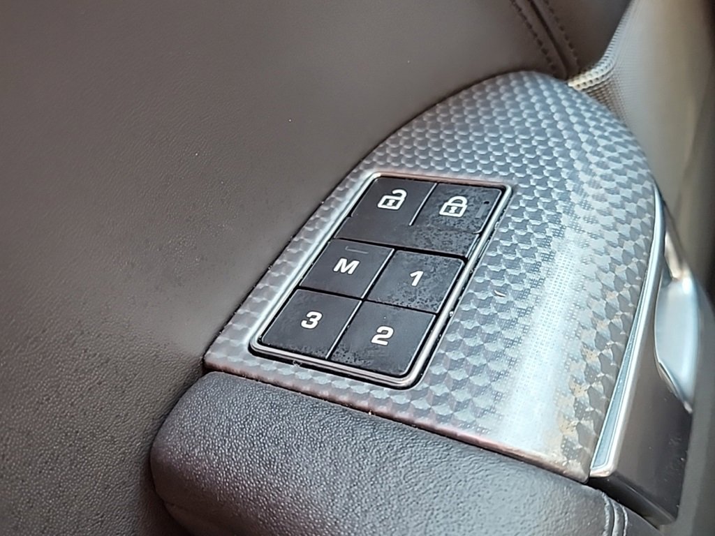 Used 2022 Land Rover Range Rover Sport HST image 35