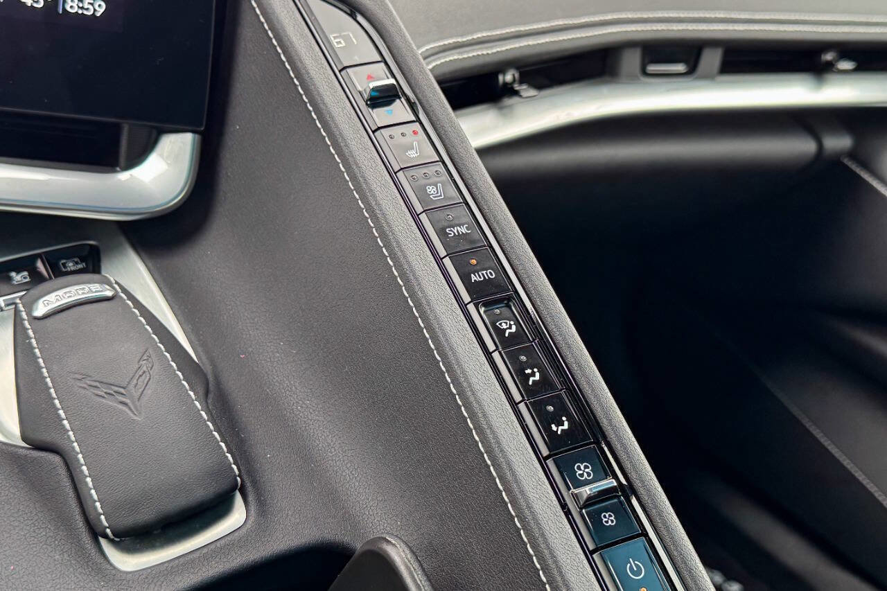 Used 2023 Chevrolet Corvette Stingray Preferred Cpe w/ Z51 Performance Package RWD image 39