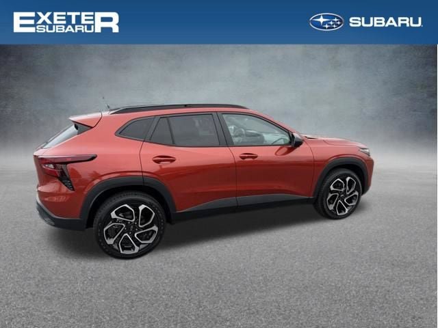 Used 2024 Chevrolet Trax RS w/ Driver Confidence Package FWD image 4