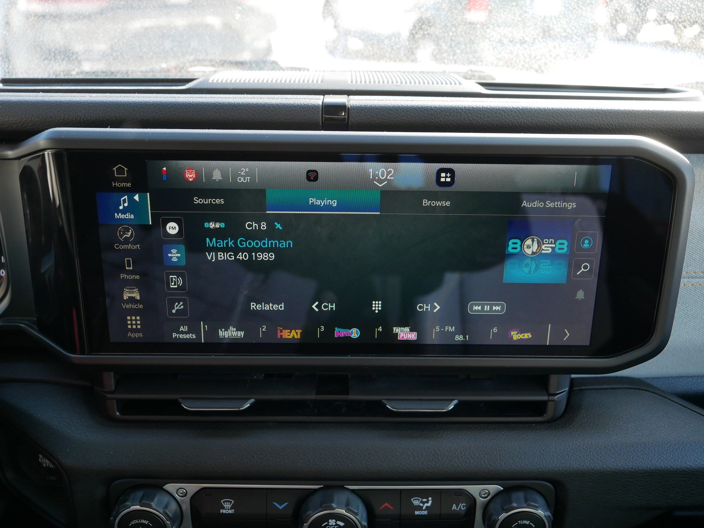 Certified 2024 Jeep Gladiator Sport image 22