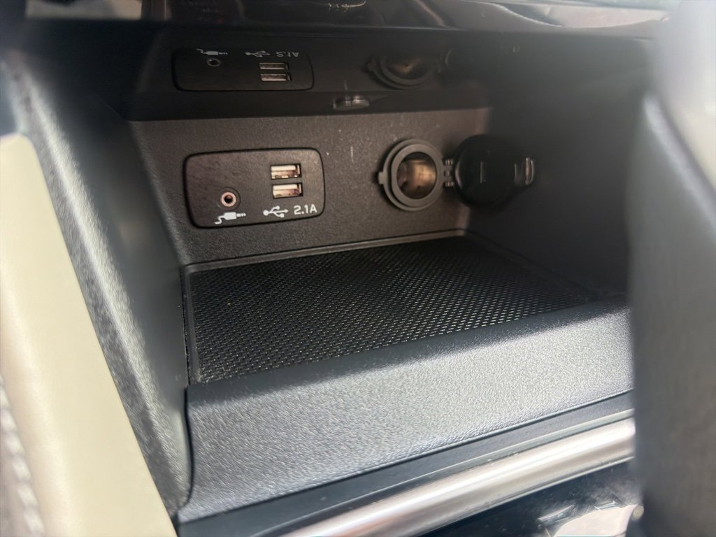 Used 2024 Subaru Forester Limited image 38