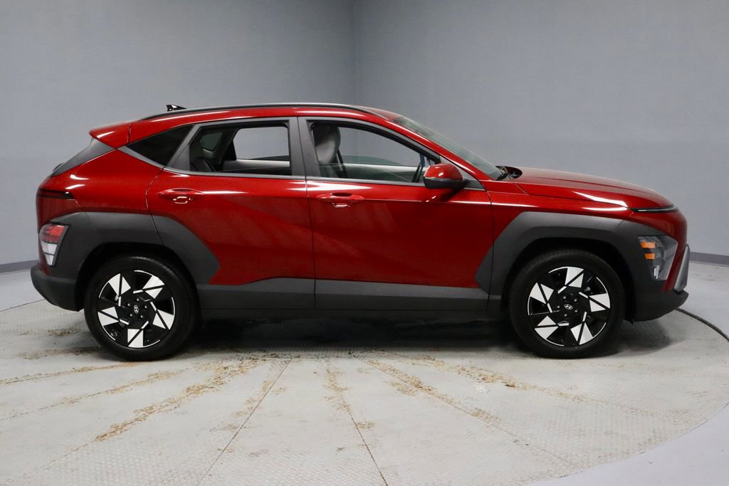 Certified 2025 Hyundai Kona SEL FWD image 5