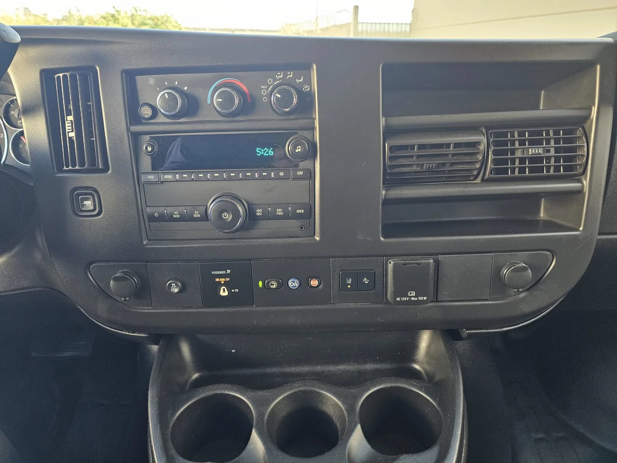 Used 2021 Chevrolet Express 3500 w/ Driver Convenience Package RWD image 21