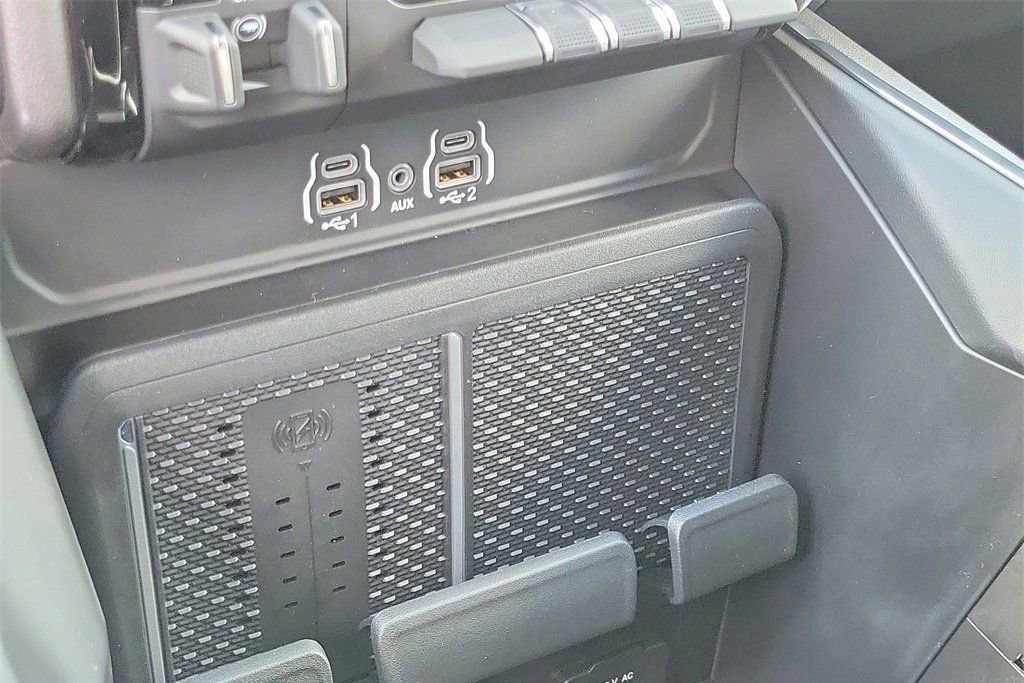 New 2026 RAM 1500 Laramie w/ Sport Appearance Package image 29