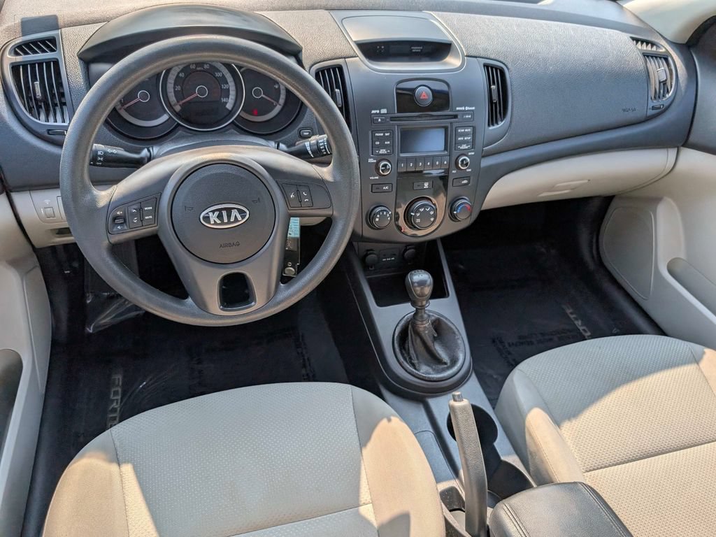 Used 2010 Kia Forte LX w/ Convenience Pkg FWD image 18