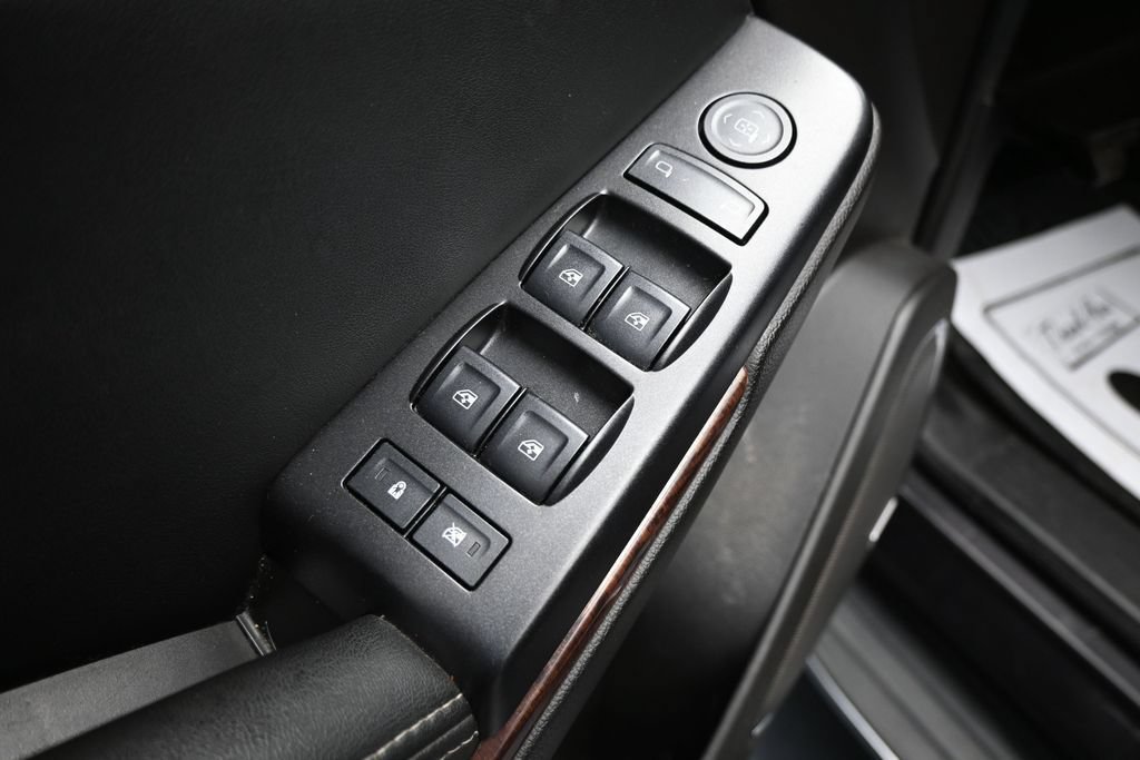 Used 2016 GMC Yukon SLE RWD image 11