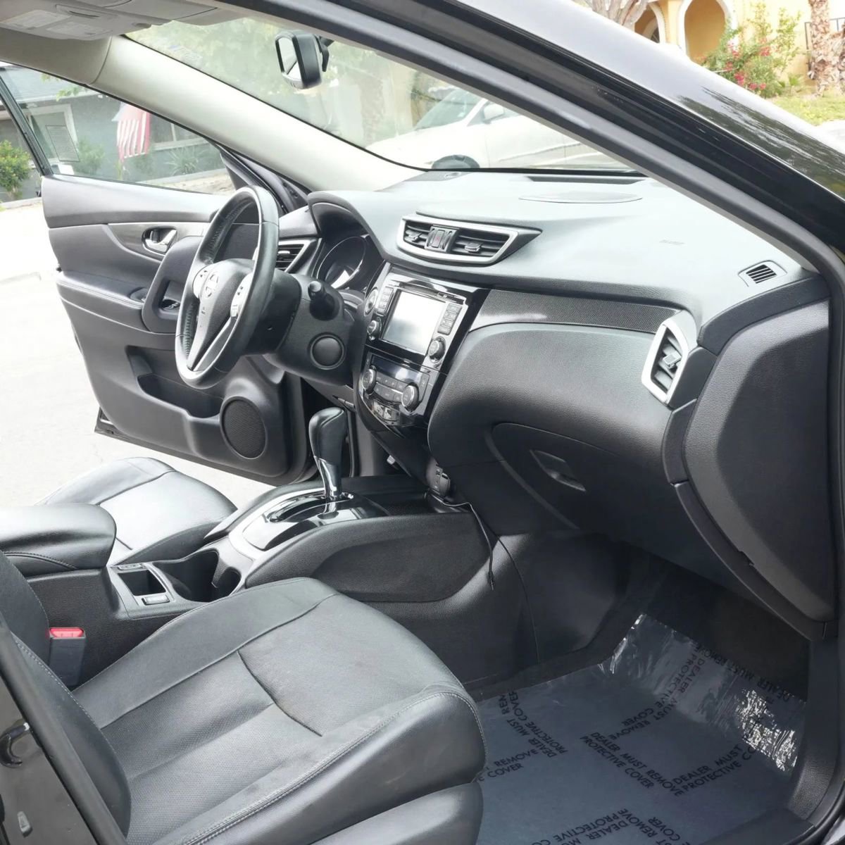 Used 2014 Nissan Rogue SL image 12