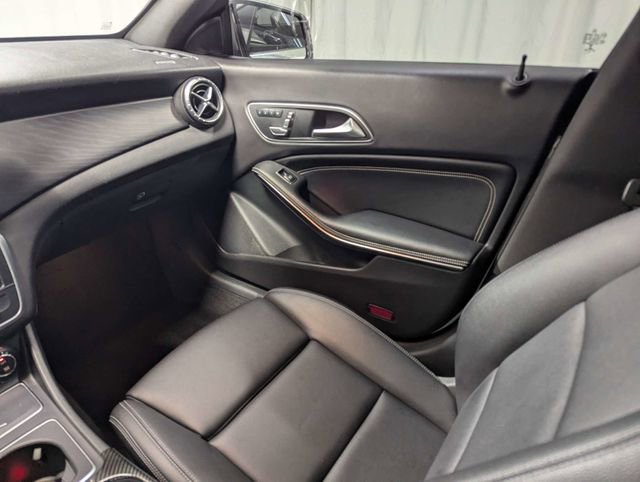 Used 2019 Mercedes-Benz CLA 250 image 8