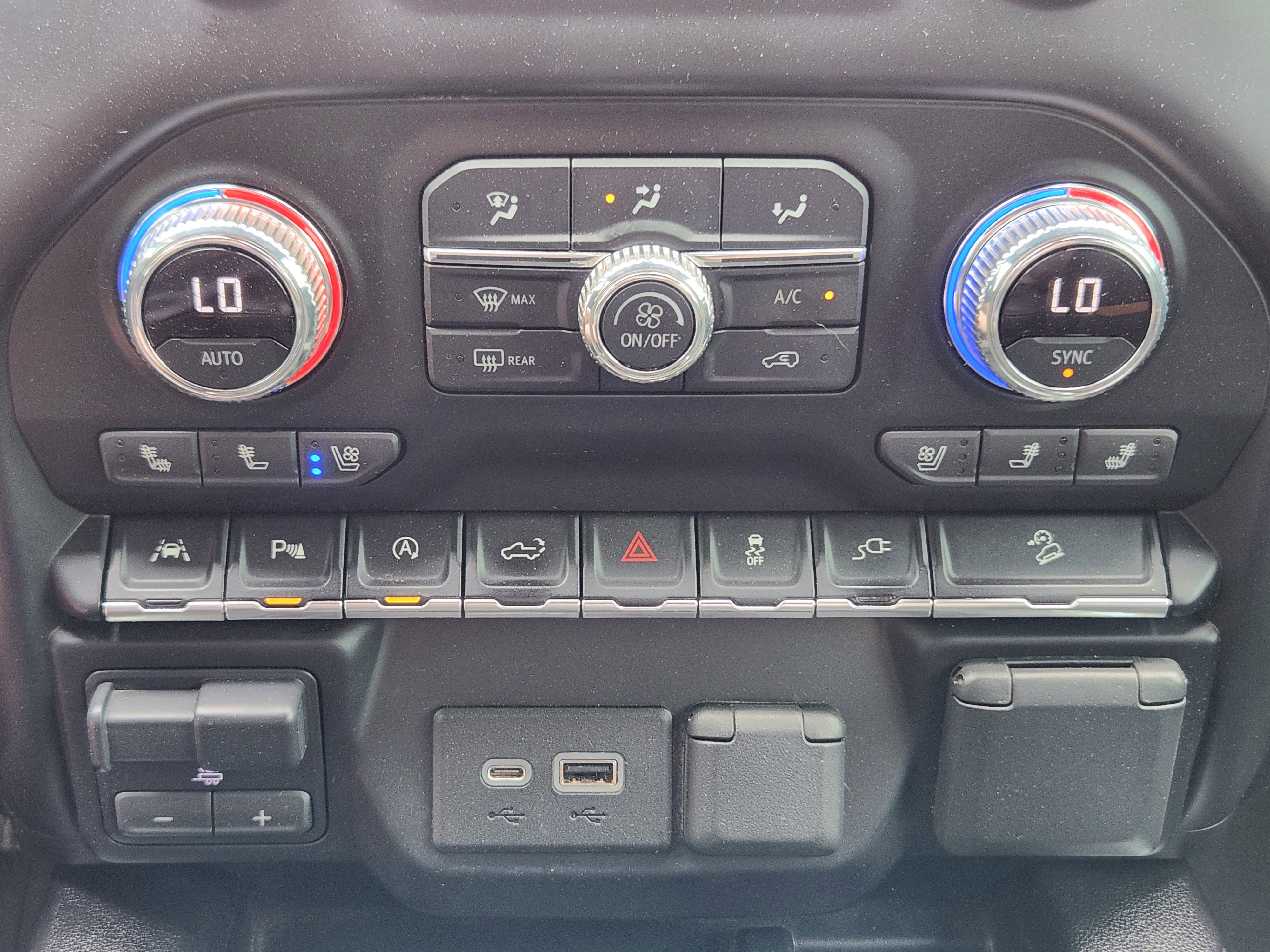 Used 2021 GMC Sierra 1500 AT4 w/ AT4 Value Package AWD/4WD image 15