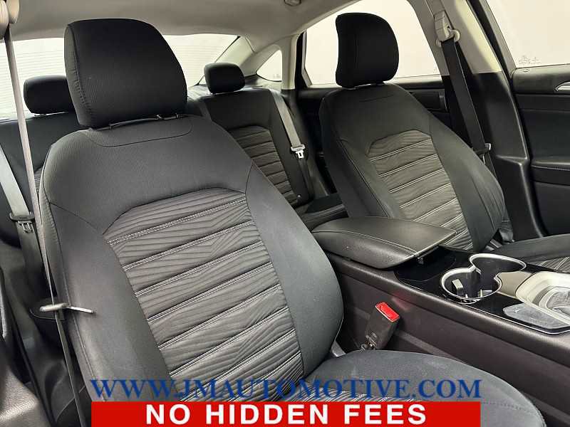 Used 2016 Ford Fusion SE image 20