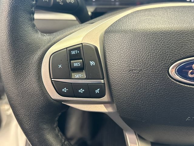 Used 2023 Ford Explorer XLT w/ Equipment Group 202A AWD/4WD image 36