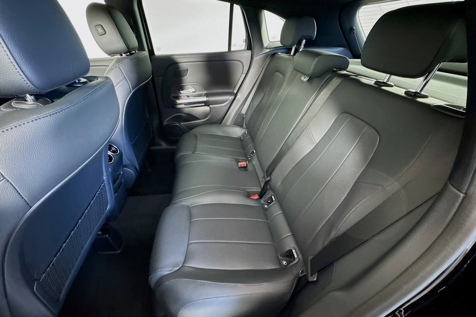 New 2025 Mercedes-Benz GLA 250 image 21