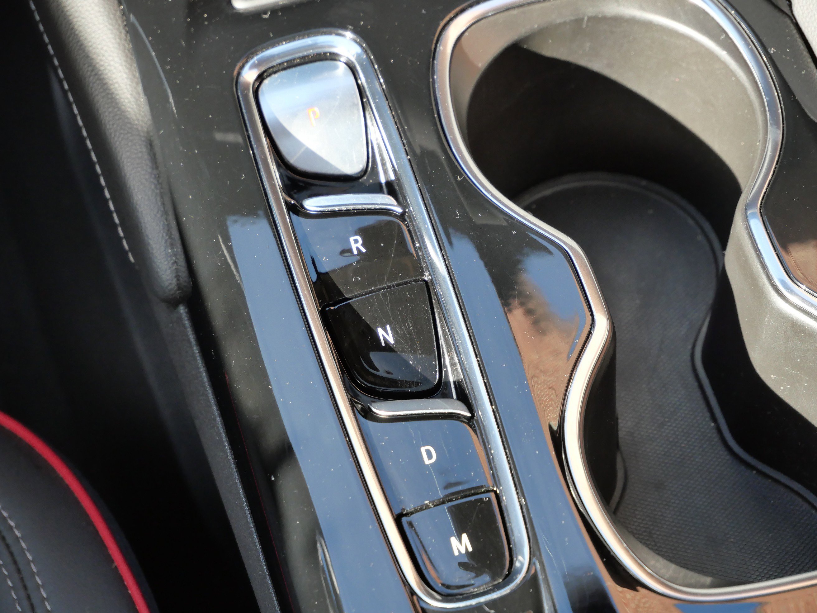 Used 2023 Buick Envision Essence w/ Sport Touring Package image 16