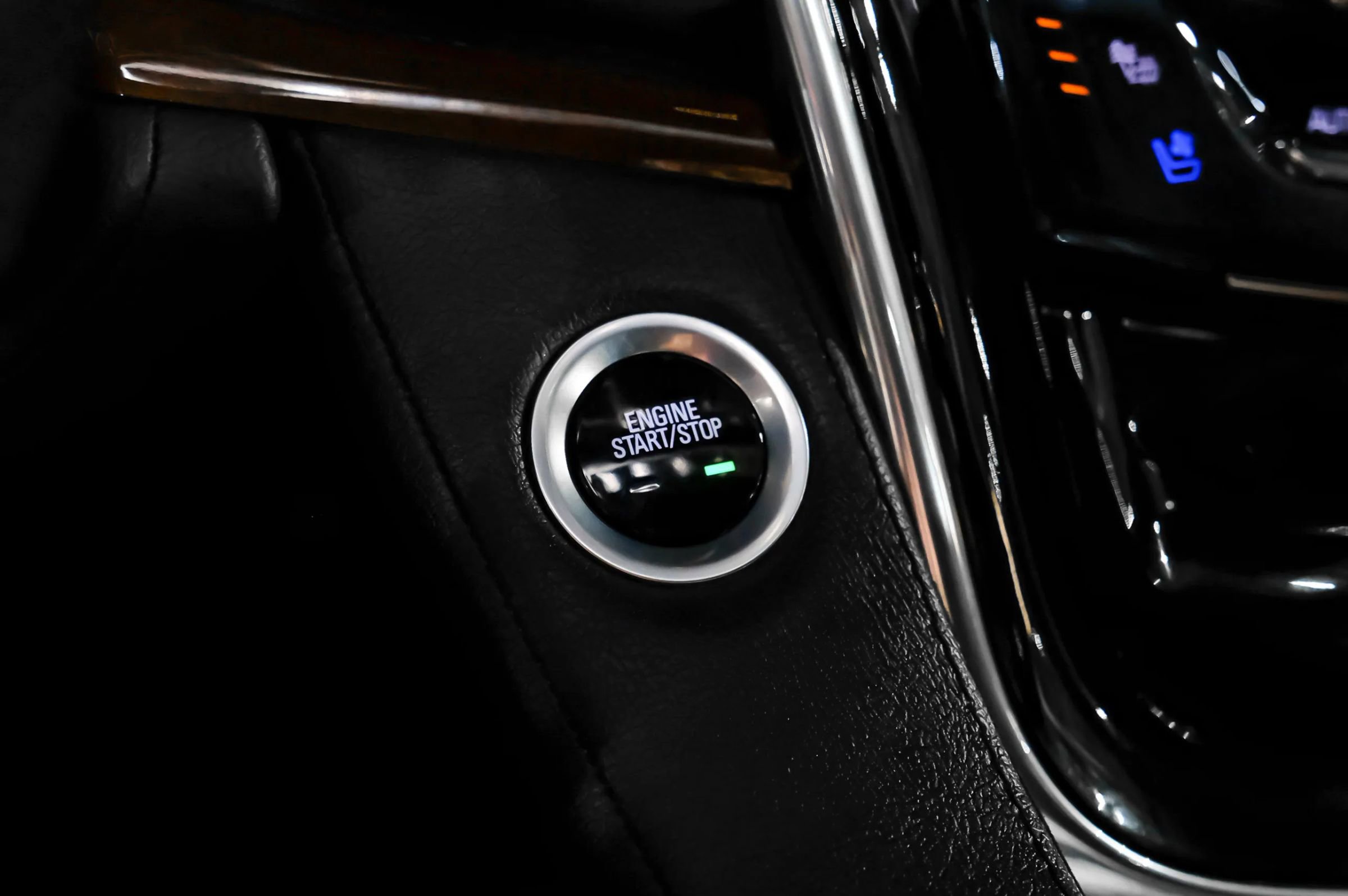 Used 2017 Cadillac Escalade ESV Luxury RWD image 28