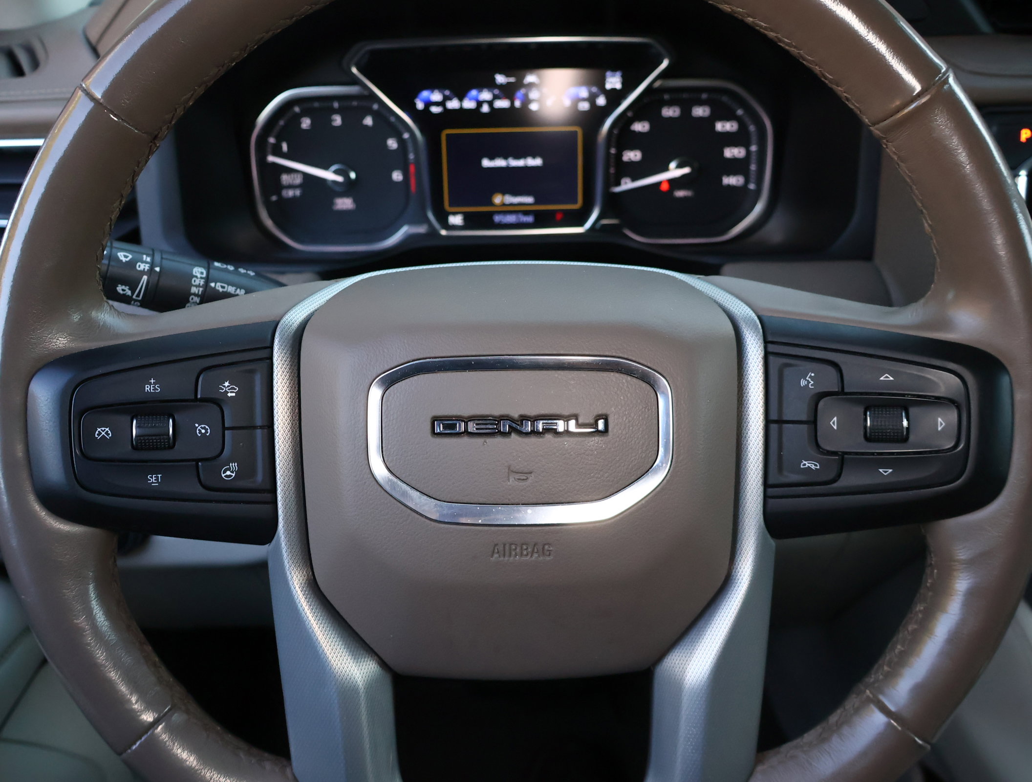 Used 2021 GMC Yukon Denali image 15