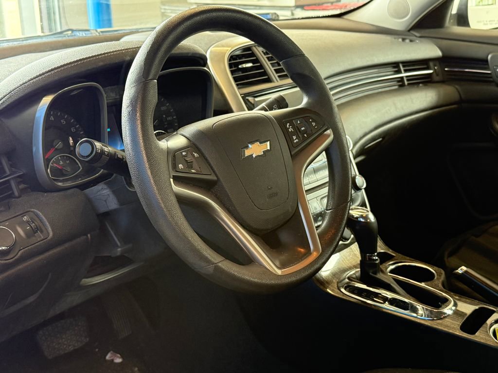 Used 2014 Chevrolet Malibu LT w/ Power Convenience Package image 14