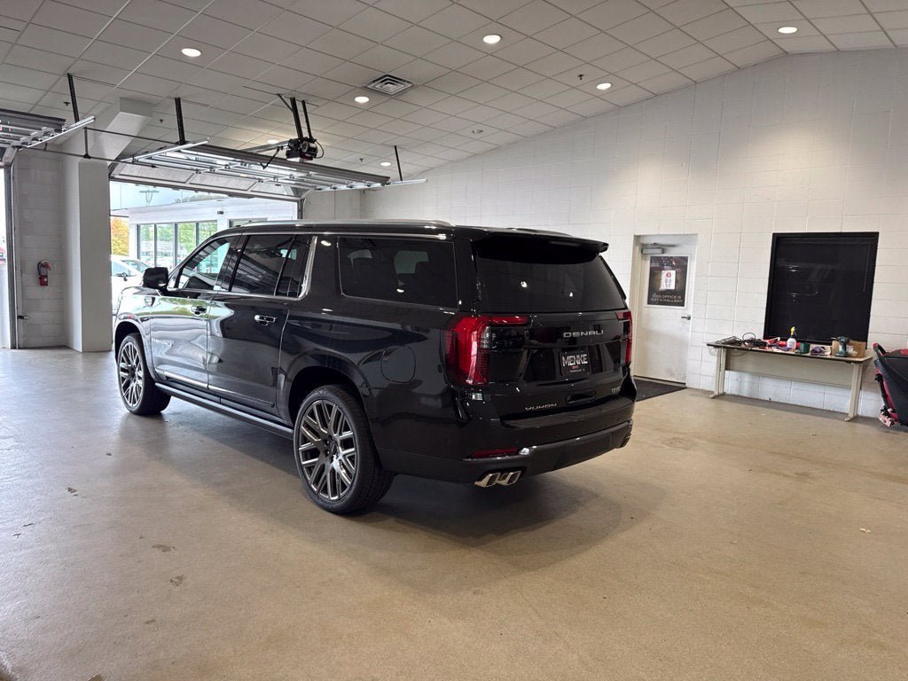 New 2026 GMC Yukon XL Denali Ultimate w/ LPO, Floor Liner Package AWD/4WD image 5