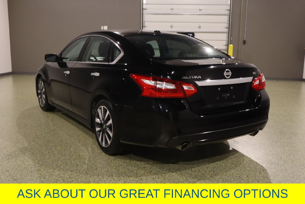 Used 2017 Nissan Altima 2.5 SV FWD image 7