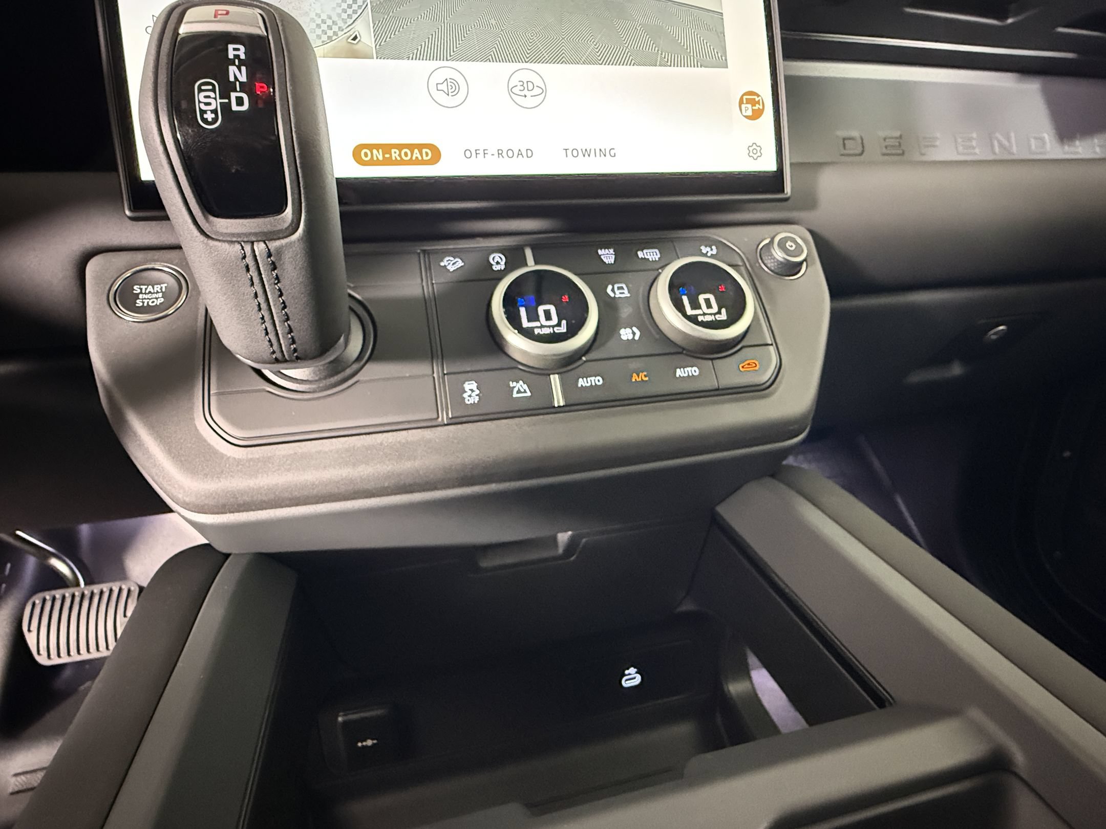 New 2026 Land Rover Defender 110 S AWD/4WD image 18