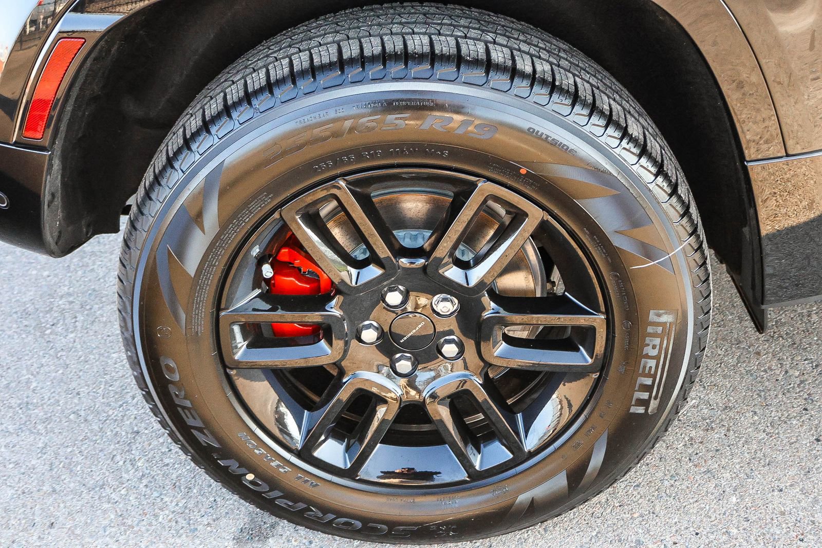 New 2026 Land Rover Defender 110 X image 11