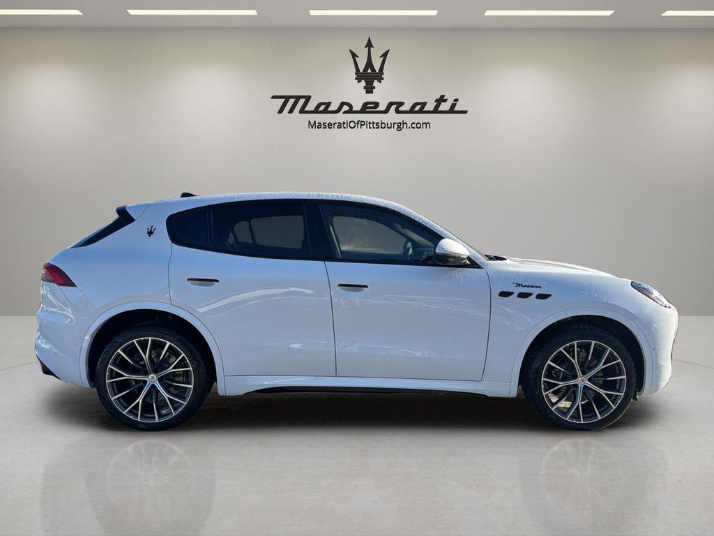 New 2026 Maserati Grecale Modena image 4