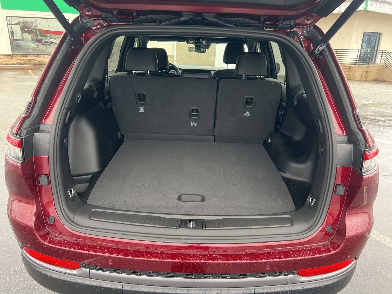 New 2026 Jeep Grand Cherokee Altitude image 10