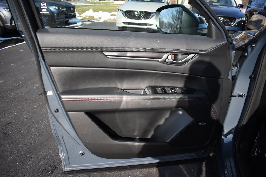 New 2025 MAZDA CX-5 Carbon Edition image 15