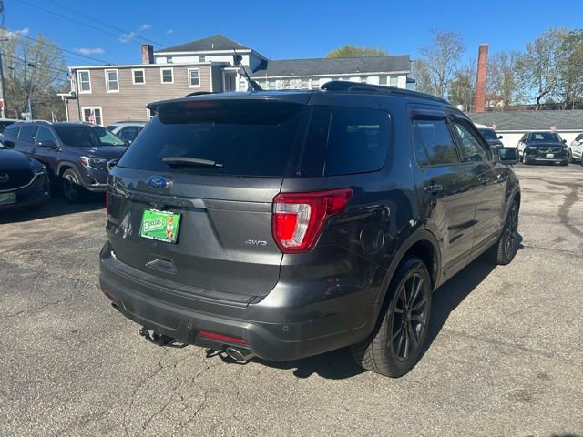 Used 2019 Ford Explorer XLT w/ Equipment Group 202A AWD/4WD image 7