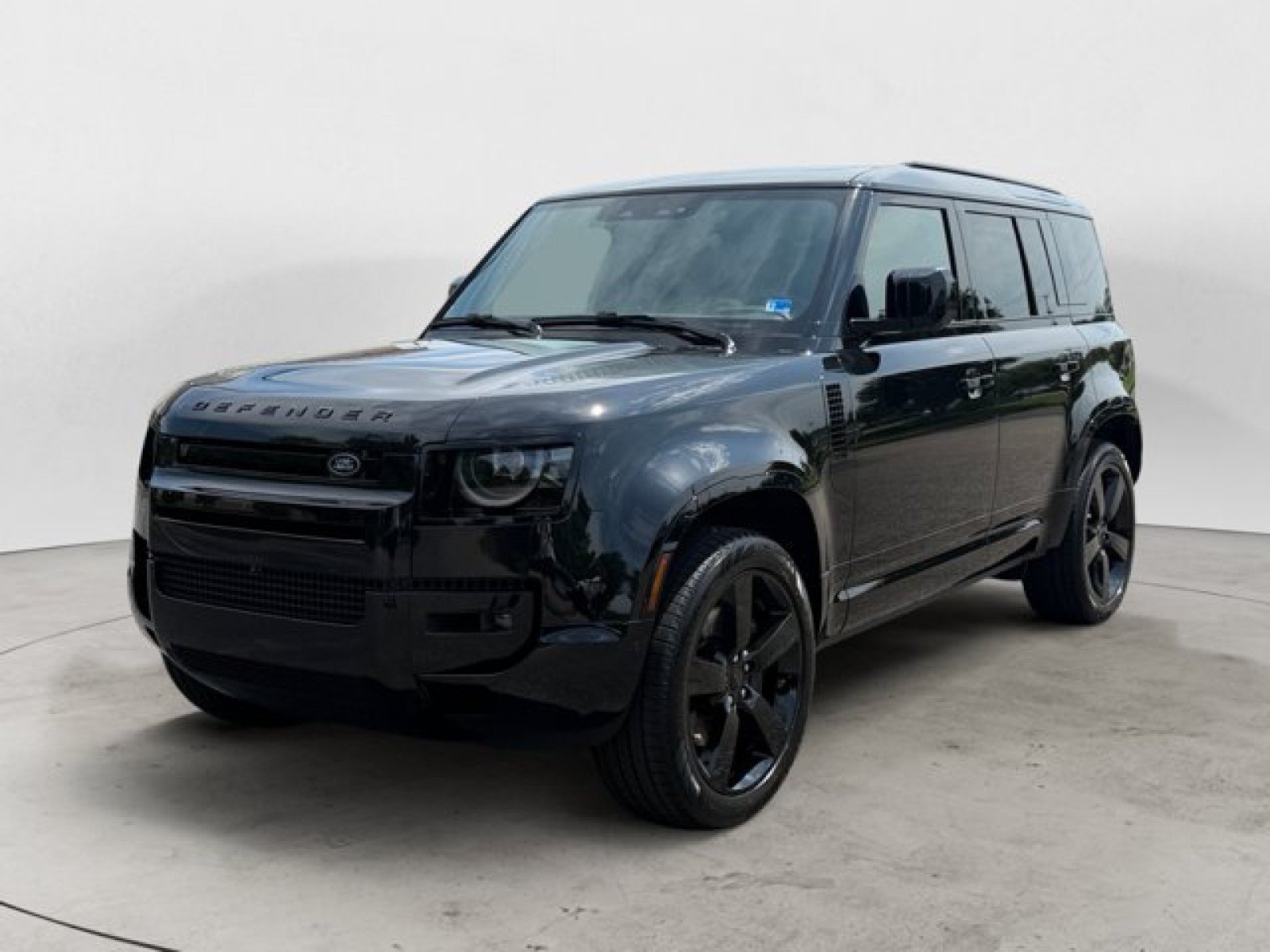 New 2026 Land Rover Defender 110 X-Dynamic SE AWD/4WD image 1