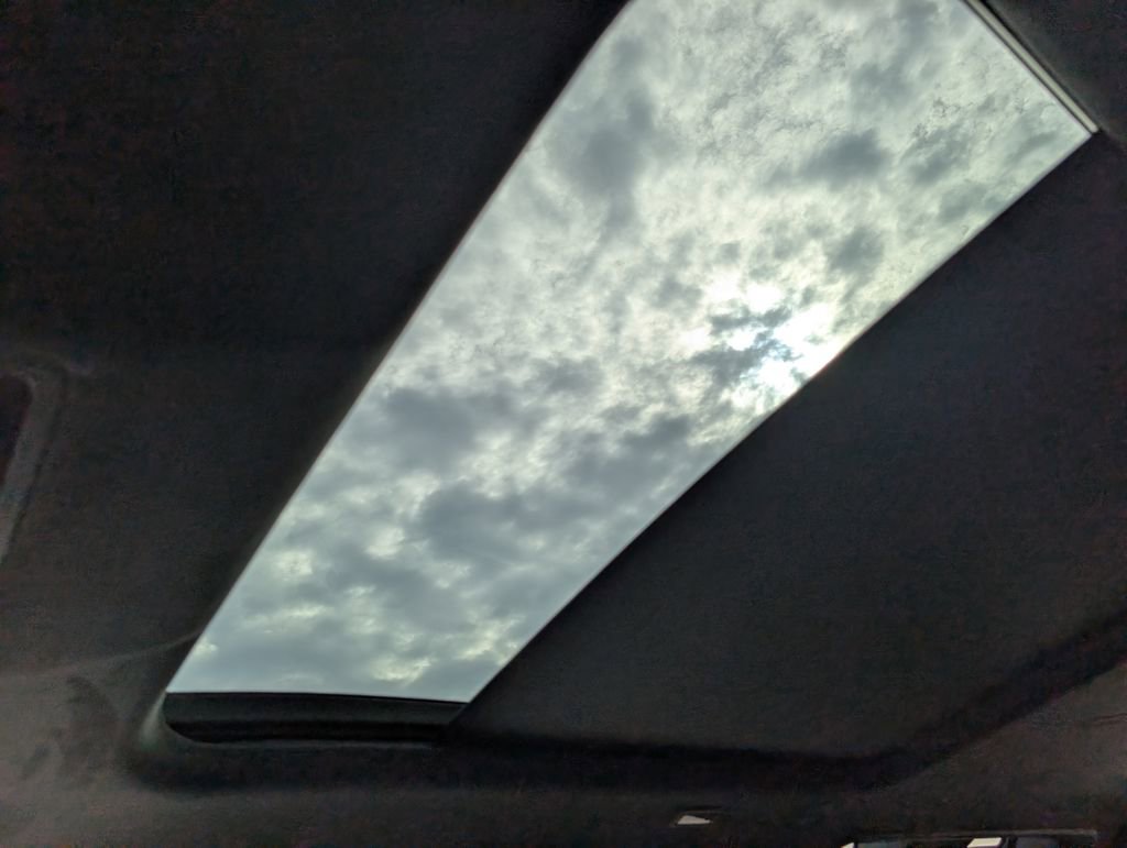 Certified 2025 Land Rover Defender 110 image 22