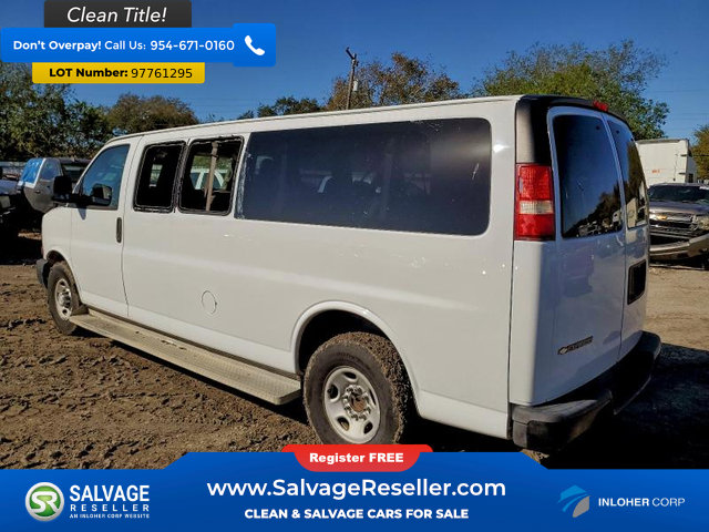 Used 2017 Chevrolet Express 3500 LS image 3