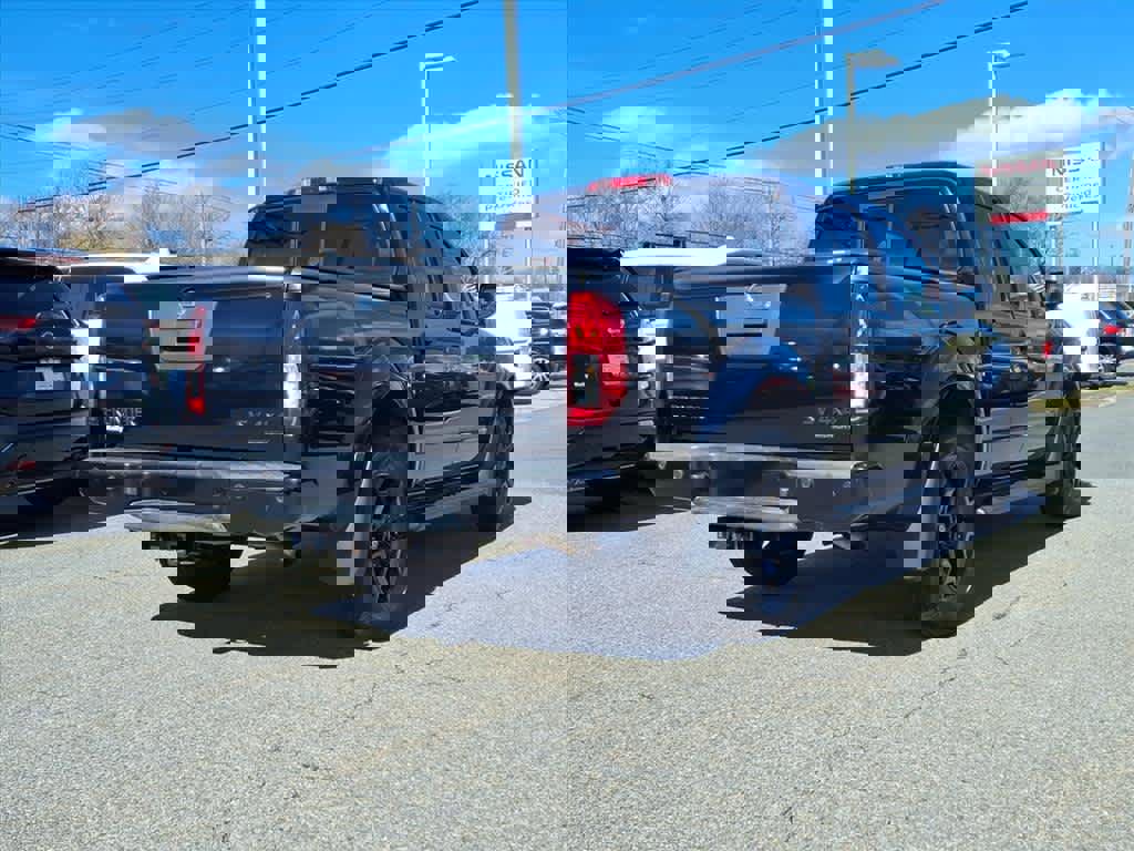 Certified 2018 Nissan Frontier SV w/ Value Truck Package image 4